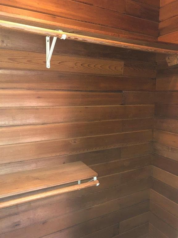 Building Photo - 2107 Newton St