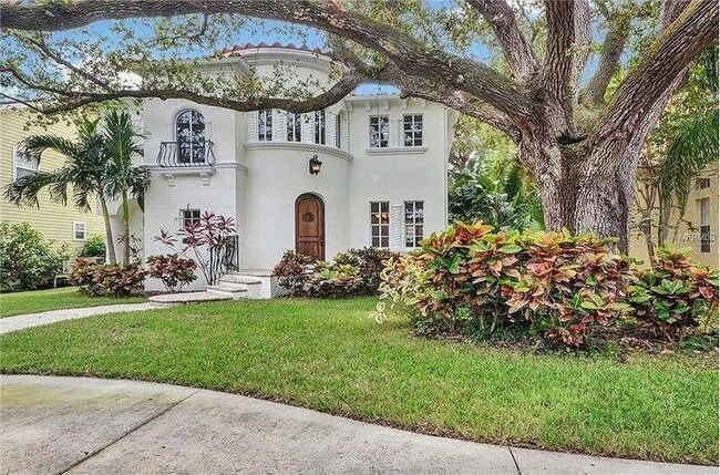 Primary Photo - 2712 W Leila Ave