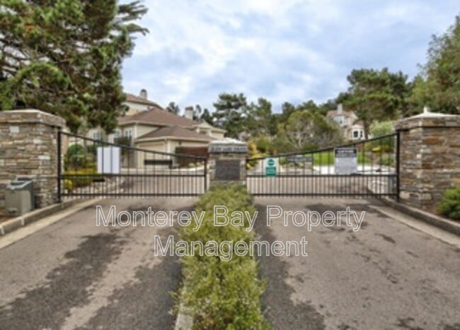 Building Photo - 40 Glen Lake Dr
