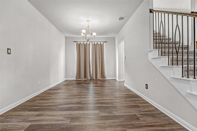 Building Photo - 6709 Golden Bough Ln