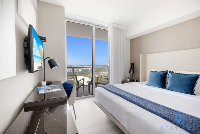 Building Photo - 4010 S Ocean Dr