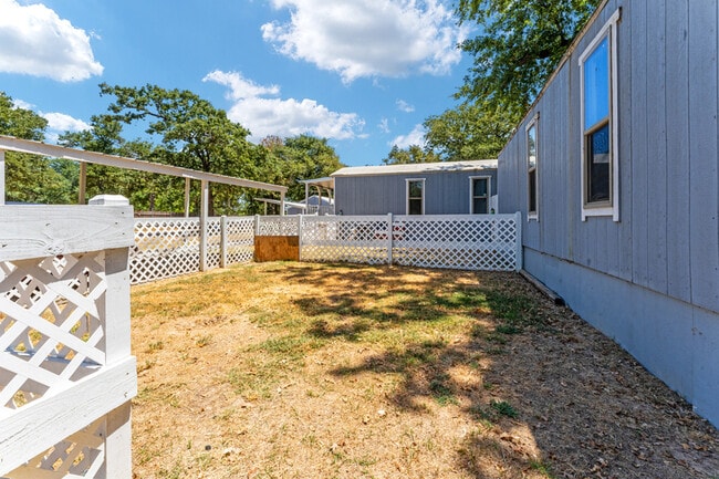 Building Photo - 720 Pritchett Ln