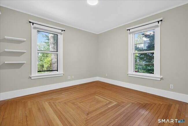 Building Photo - 114 Canner St