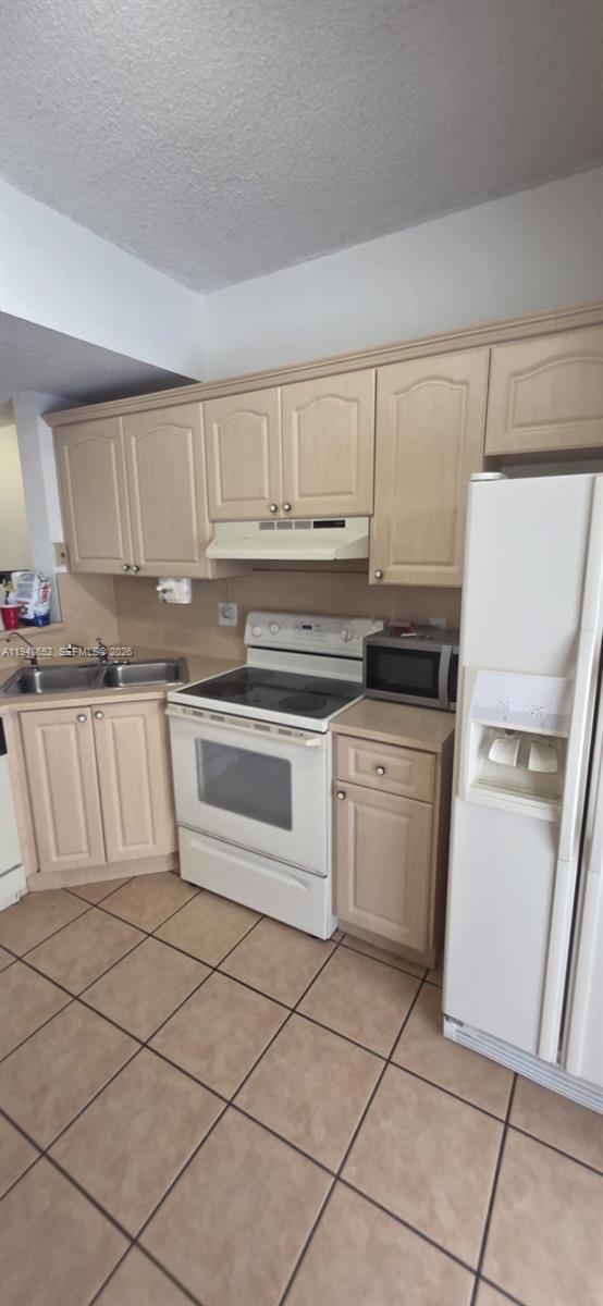 Building Photo - 7475 W 22nd Ave