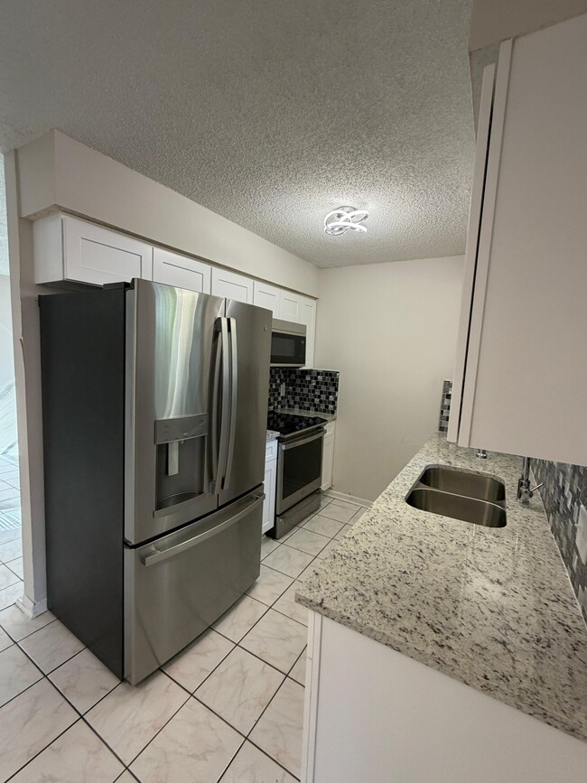 Building Photo - 7984 Gulf Rd S