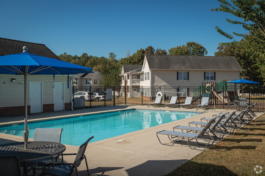 Primary Photo - The Cove at Cloud Springs Apartment Homes