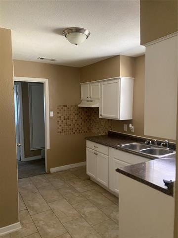 Building Photo - 1606 Virginia Dr