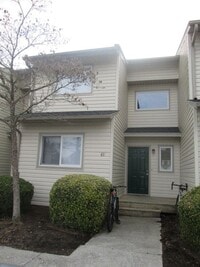 Building Photo - 617 Green St