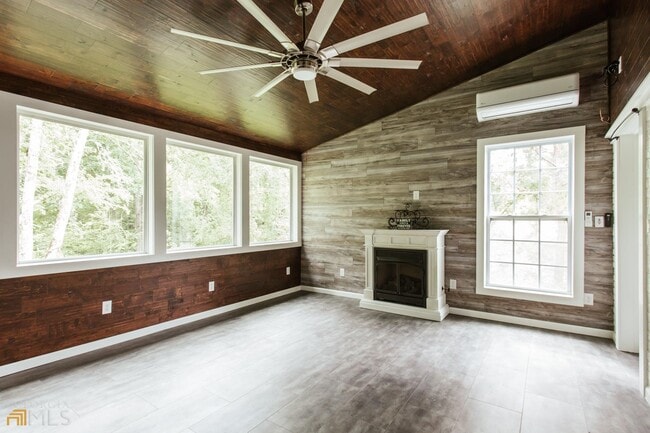 Building Photo - 137 Bristol Woods Dr