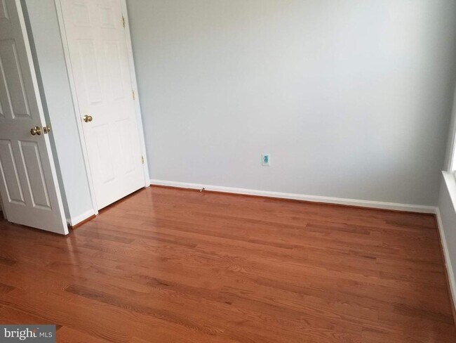 Building Photo - 11453 Log Ridge Dr
