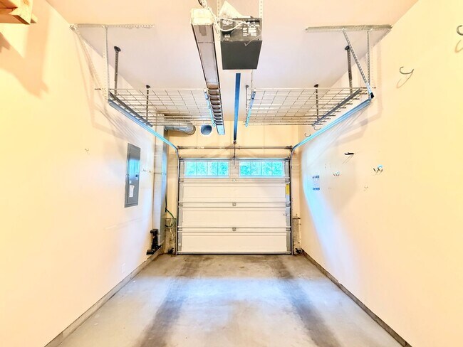 Building Photo - 11488 SW Lomax Terrace