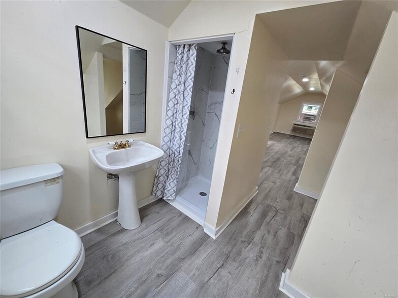 Building Photo - 1938 Gorgas St