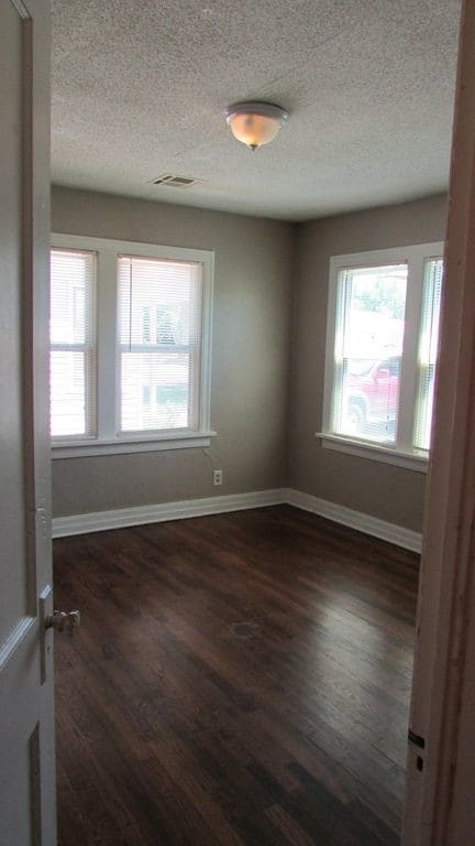 Building Photo - 1329 NW 95th St