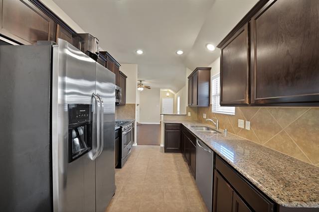 Building Photo - 9936 Copperhead Ln