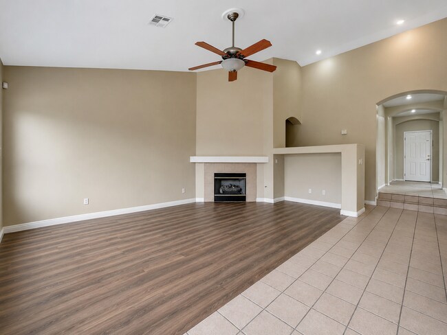 Building Photo - Anthem Gem with 3-Car Garage & Spacious Backyard