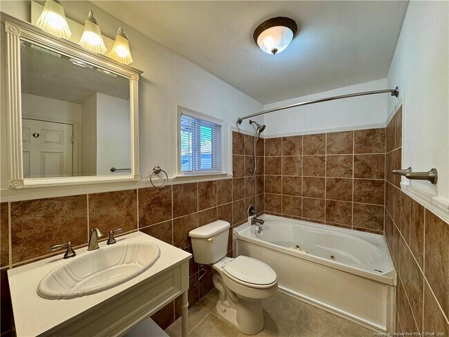 Building Photo - 705 McPherson Ave