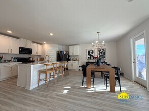 Building Photo - Spacious 4BR Patriot Ridge Home with Community Perks!