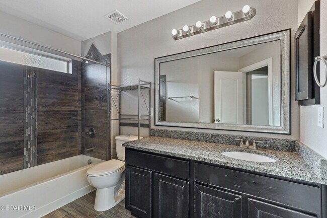 Building Photo - 229 Gonzalo Cir