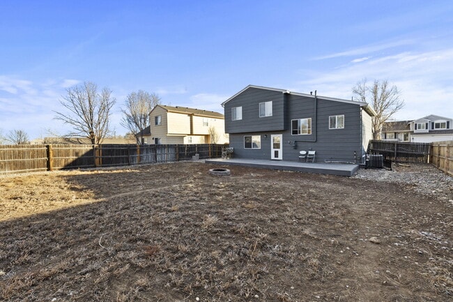 Building Photo - 7038 Ancestra Dr