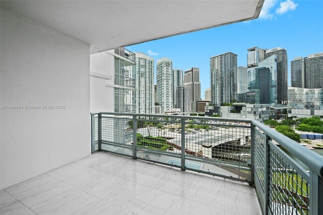 Building Photo - 350 S Miami Ave
