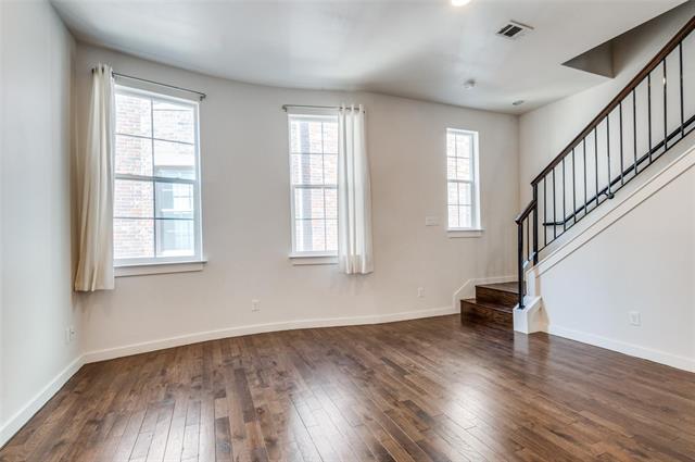 Building Photo - 3200 Ross Ave