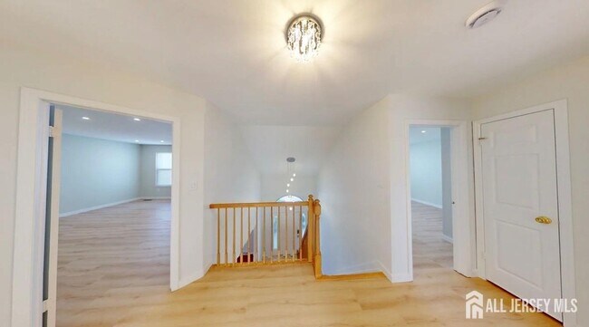 Building Photo - 9 Black Oak Ln