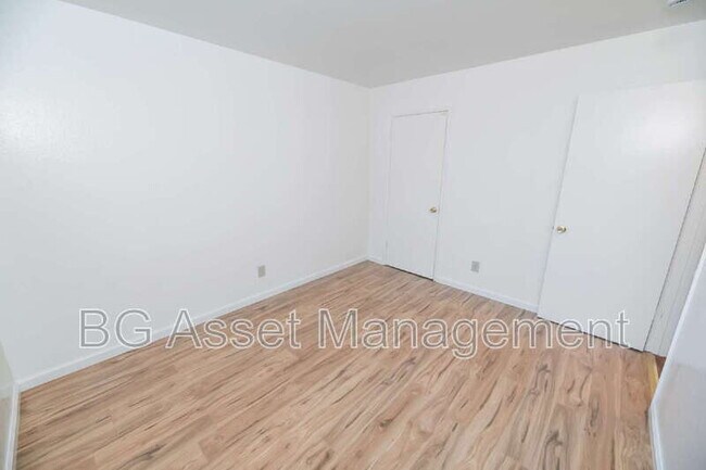 Building Photo - 460 San Marco St