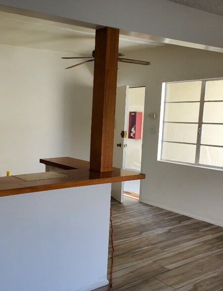 Building Photo - 1150 Manhattan Beach Blvd