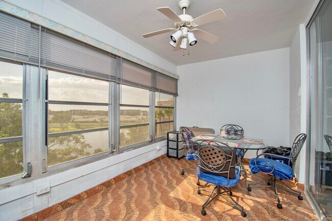 Building Photo - 14671 Bonaire Blvd