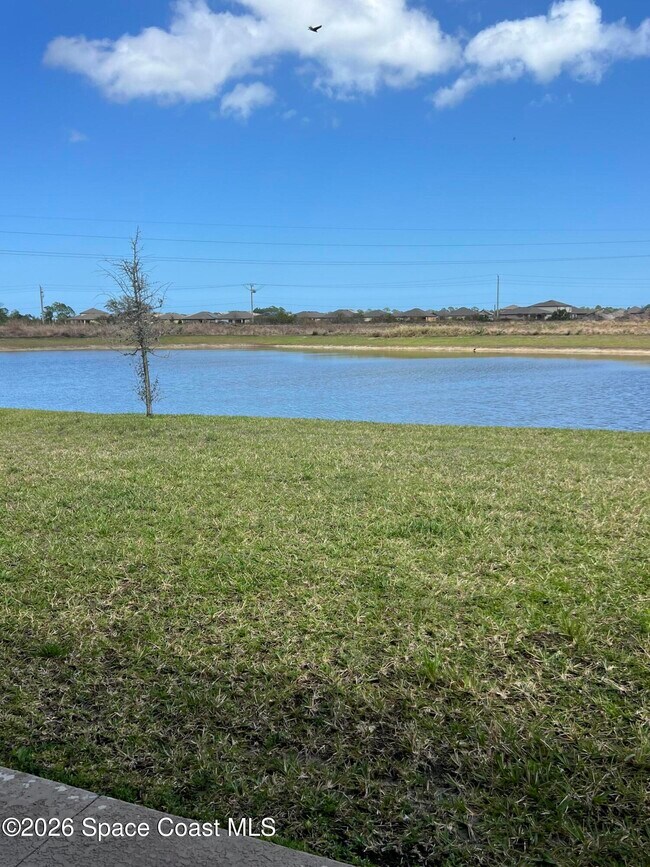 Building Photo - 1843 Middlebury Drive