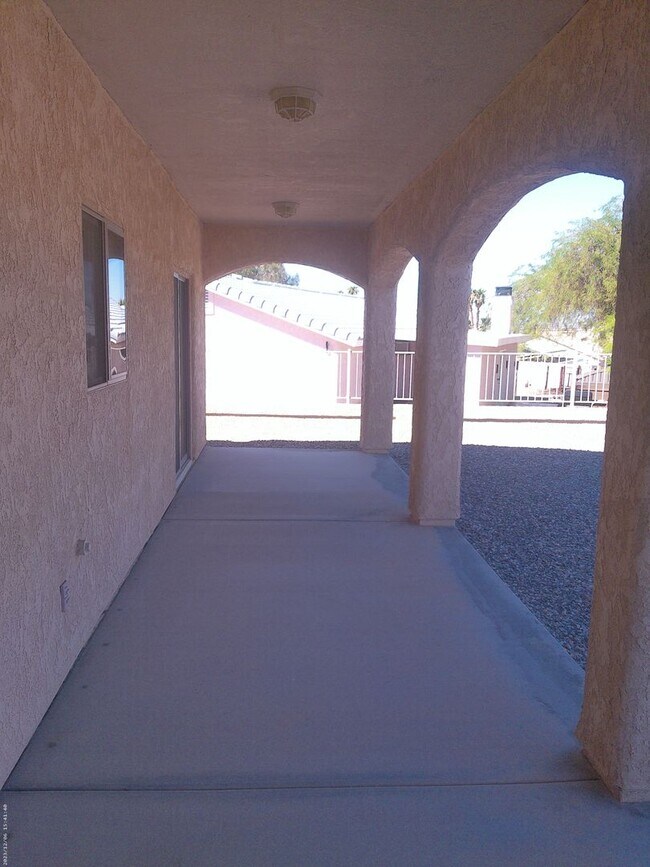 Building Photo - Winter Rental Available October-April 2027