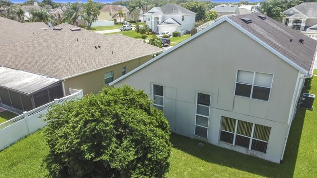 Building Photo - 3235 Falcon Point Dr