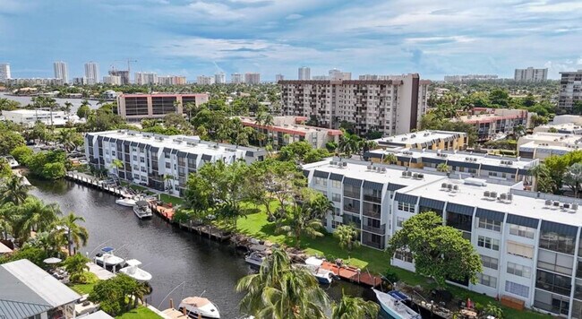 Building Photo - 777 S Federal Hwy