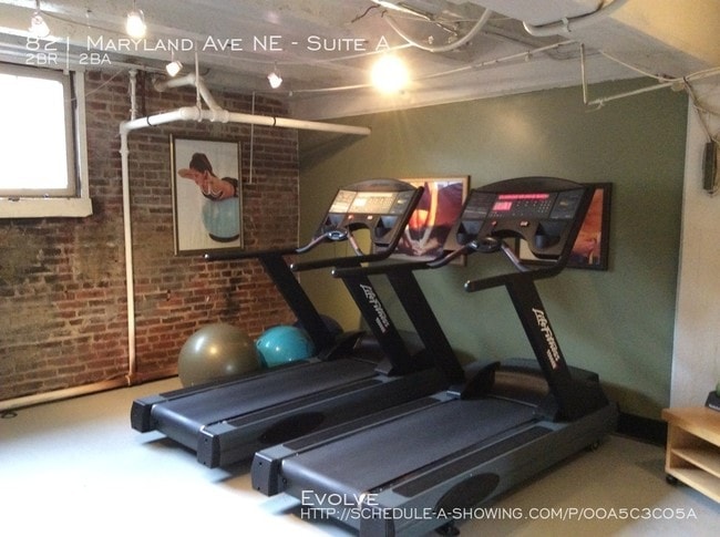 Building Photo - 821 Maryland Ave NE