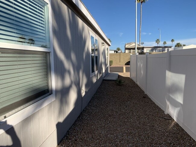 Building Photo - 201 S Greenfield Rd