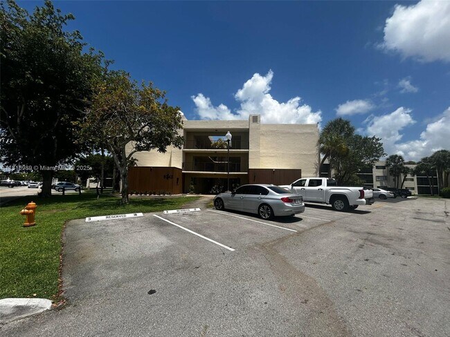 Building Photo - 8045 SW 107th Ave