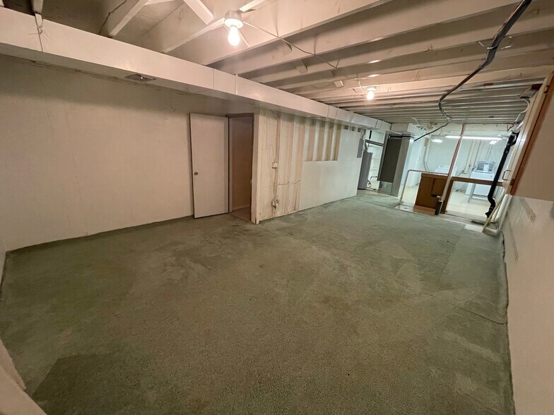 Building Photo - 7476 E Arkansas Ave