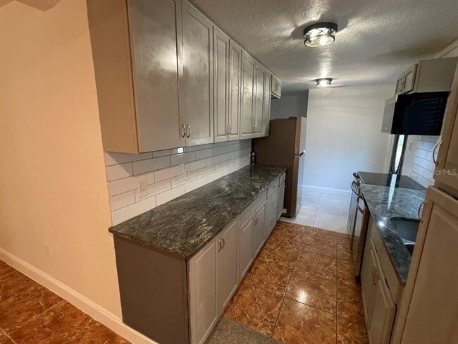 Building Photo - 3733 KITTY HAWK Ave
