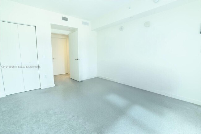 Building Photo - 1100 S Miami Ave