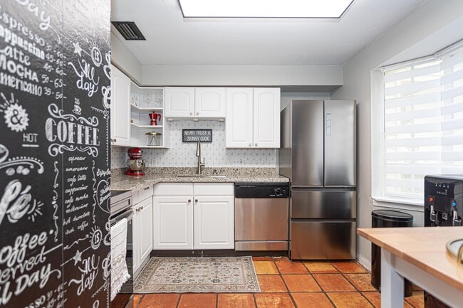 Building Photo - 13460 Old Englishtown Rd