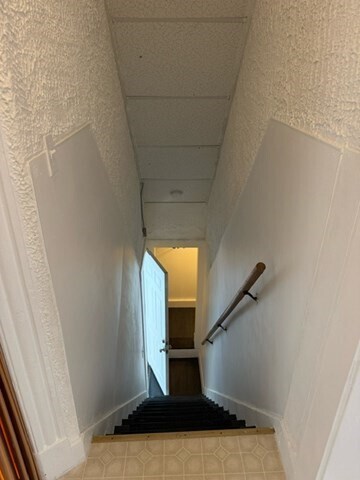 Building Photo - 39 Garden St