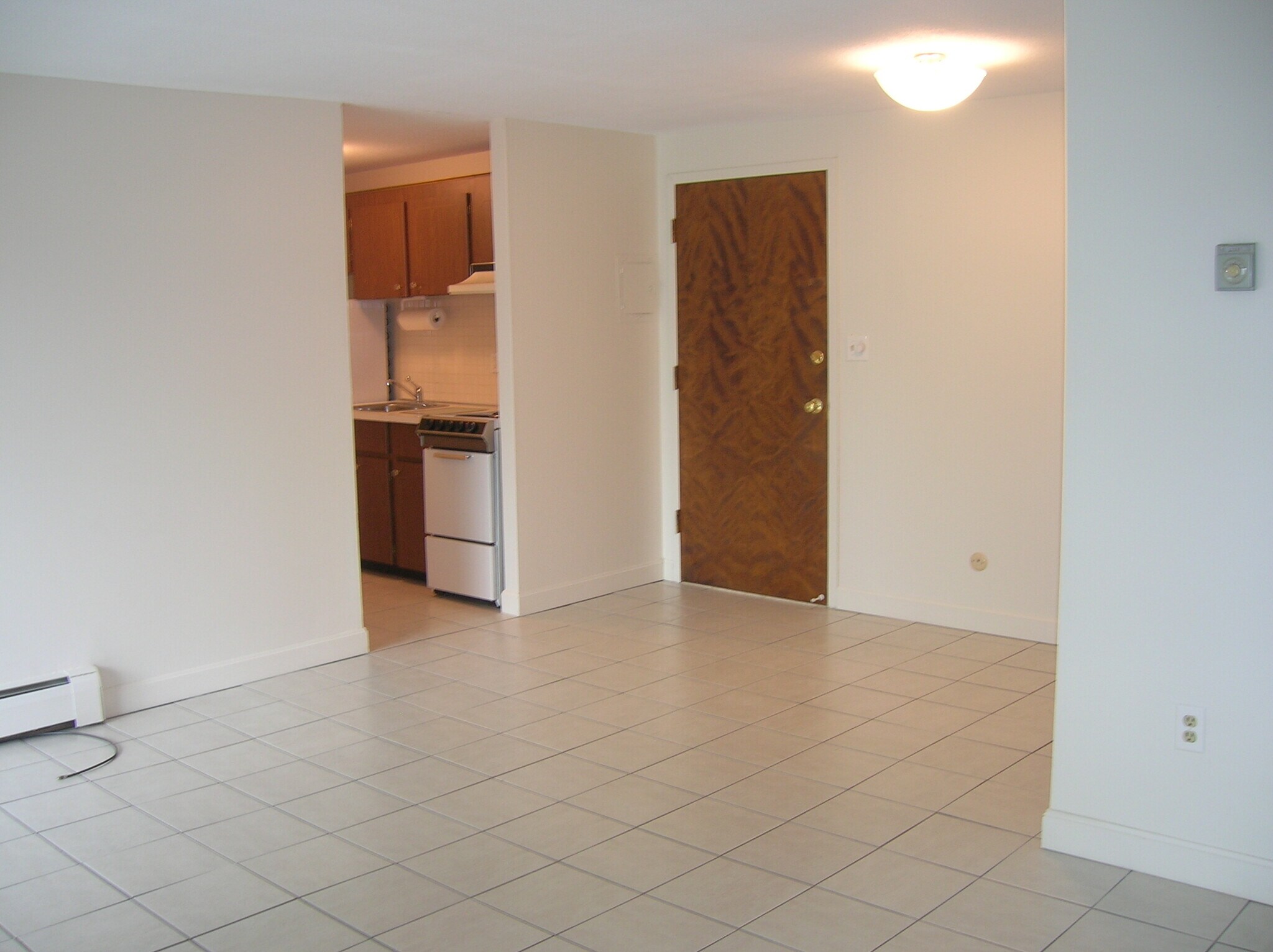 Building Photo - 64 Main St