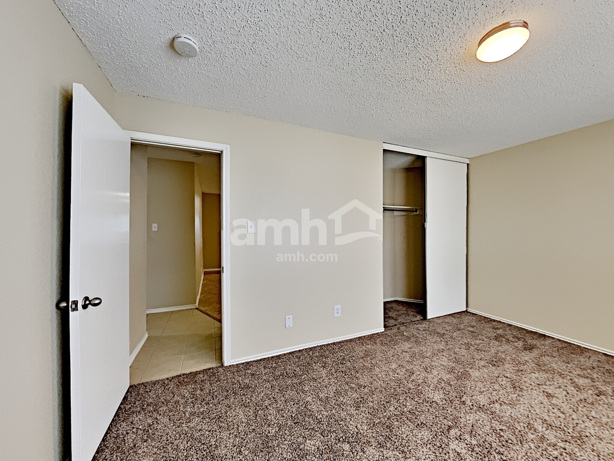 Building Photo - 2803 Quiet Plain Dr