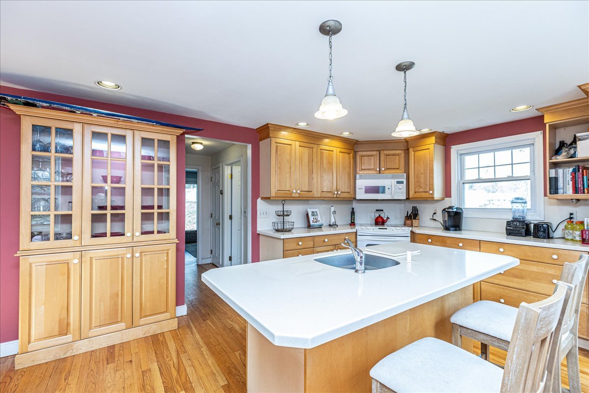 Building Photo - 52 Albemarle Ave