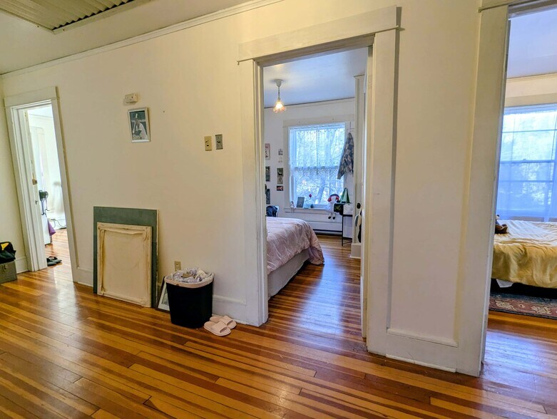 Upstairs hallway - 136 Judd Falls Rd