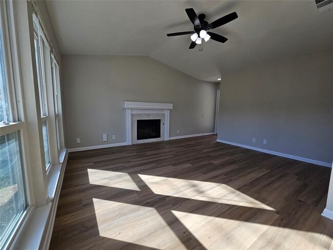 Building Photo - 1416 Hyridge Cir