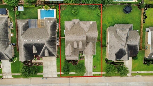 Building Photo - 22719 Shieldhall Ln
