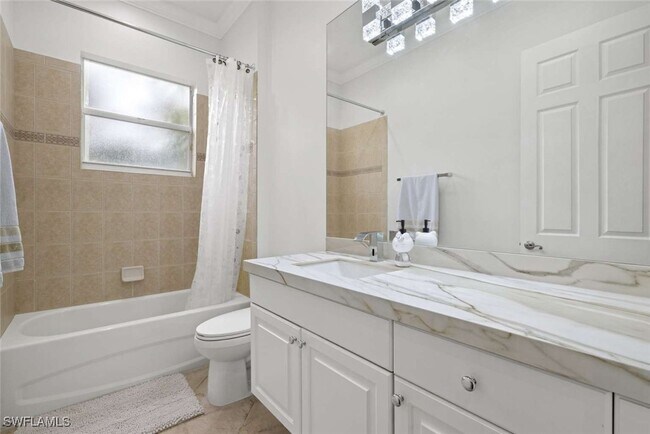 Building Photo - 7080 Bergamo Way