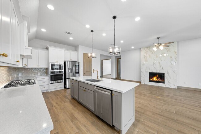 Building Photo - 316 Hulda Trl