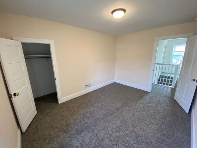 Building Photo - Beautiful Home In Berrien Springs